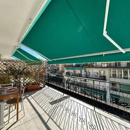 Wh - Cuore - Attico Monolocale Con Parcheggio Gratuito - 5 Minuti Dal Centro - Wifi Apartment *